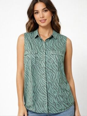 NWT Wildfang Mint Green Zebra Print The Empower Sleeveless Button Up Top Sz L